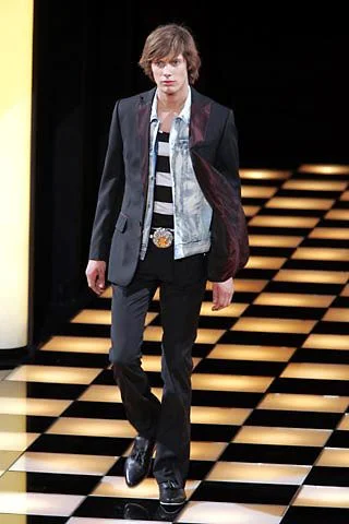 Look 25